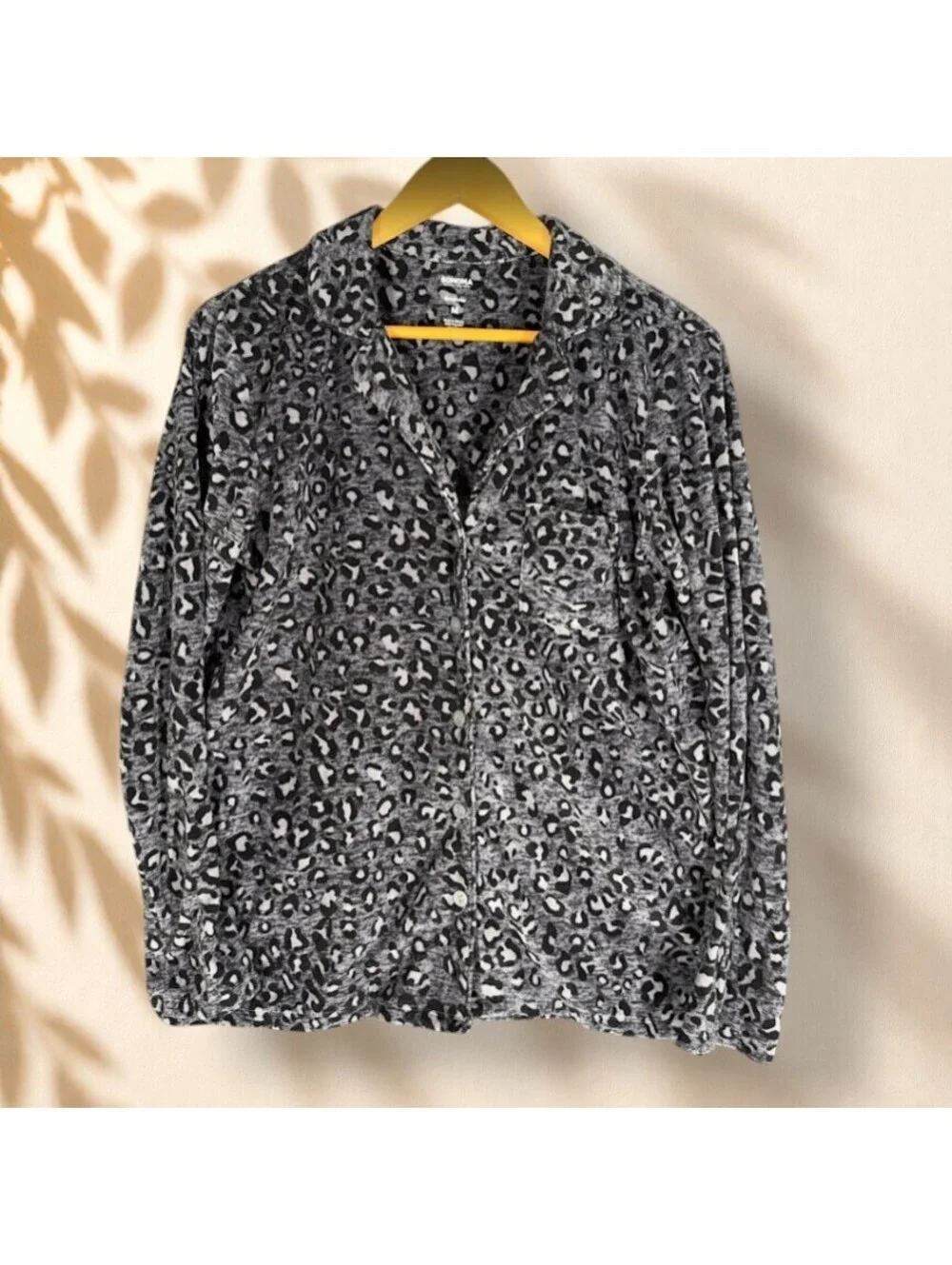 Sonoma Sleepshirt Women M Medium Gray Animal Print Button Up Collared Faux Fur